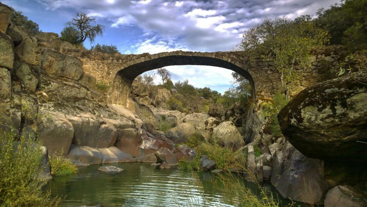 La Costanilla De Los Angeles Navalcan Exteriör bild